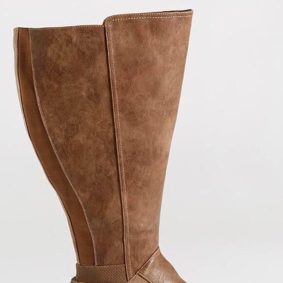 Leslie Extra Wide Calf Distressed Faux Leather Boot with Gore Size 7 1/2W - Picture 2 of 6